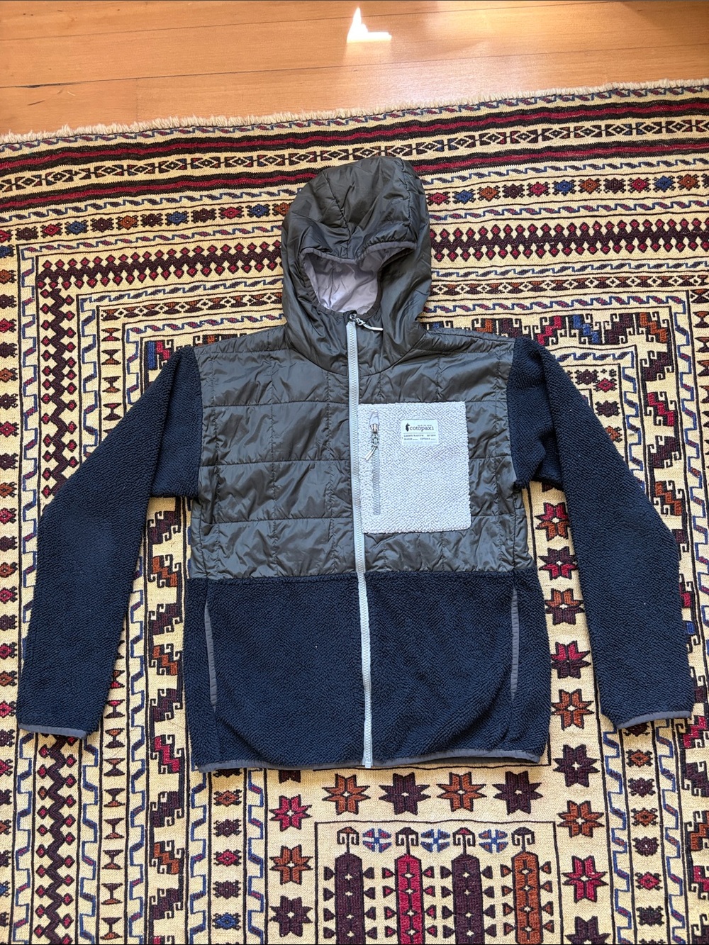 Cotopaxi trico hybrid jacket size small